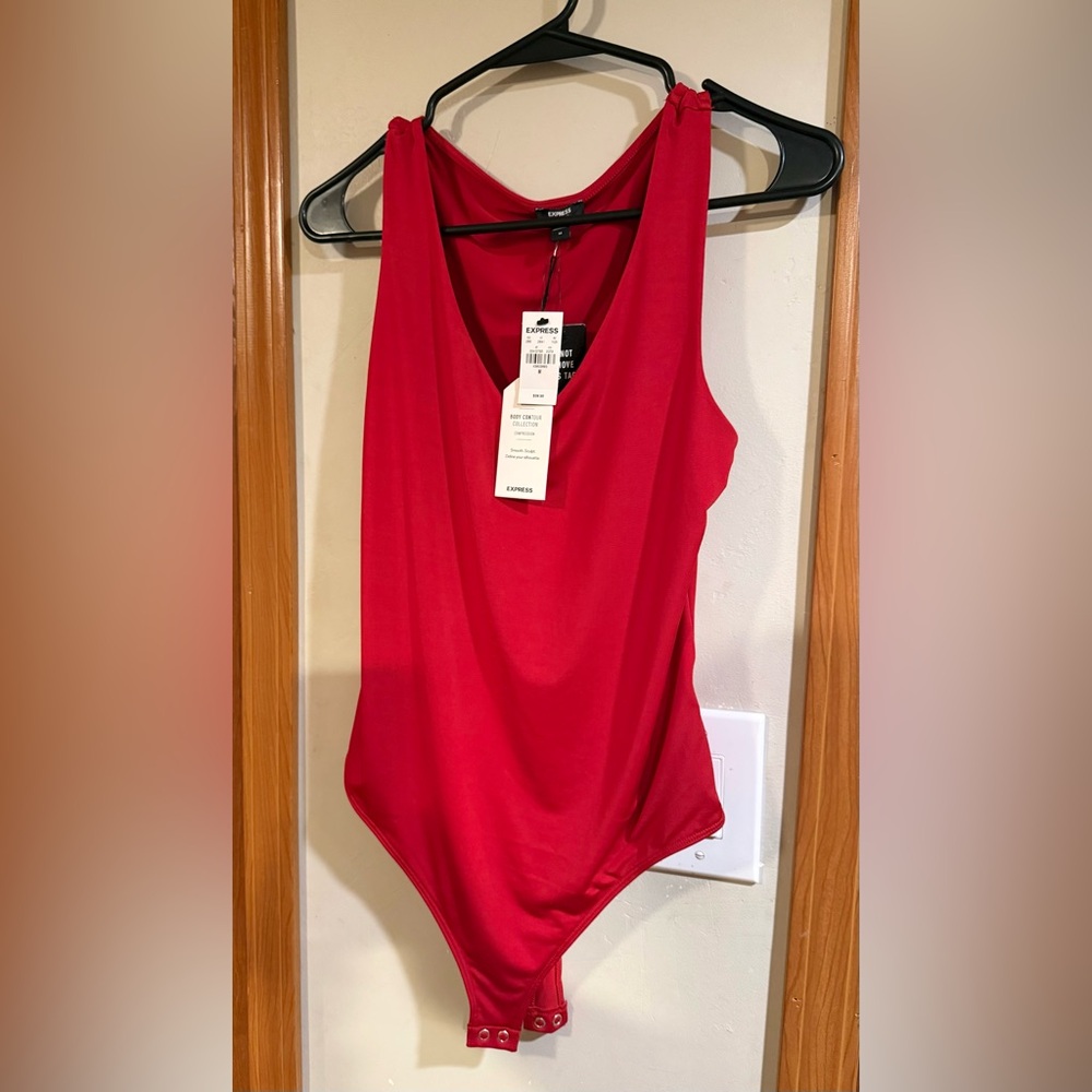 Express Women's Bright Red Sleeveless V-Neck Camisole Body Suit Size Medium